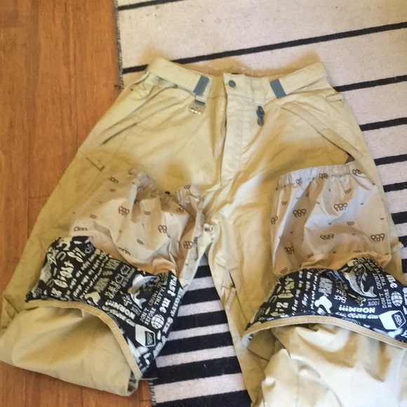 686 Snowboard Pants - Picture 5 of 12